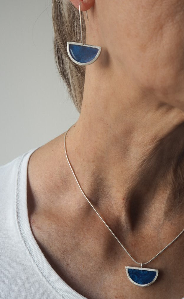 Resin semi-circle necklace