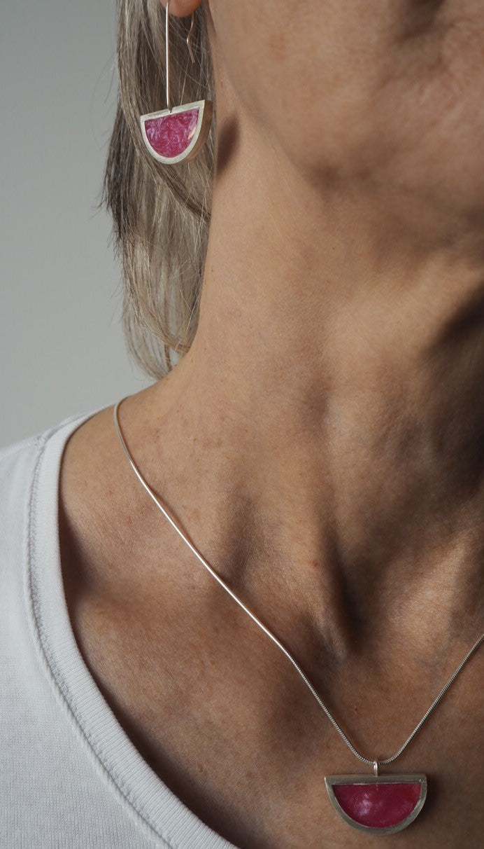 Resin semi-circle necklace