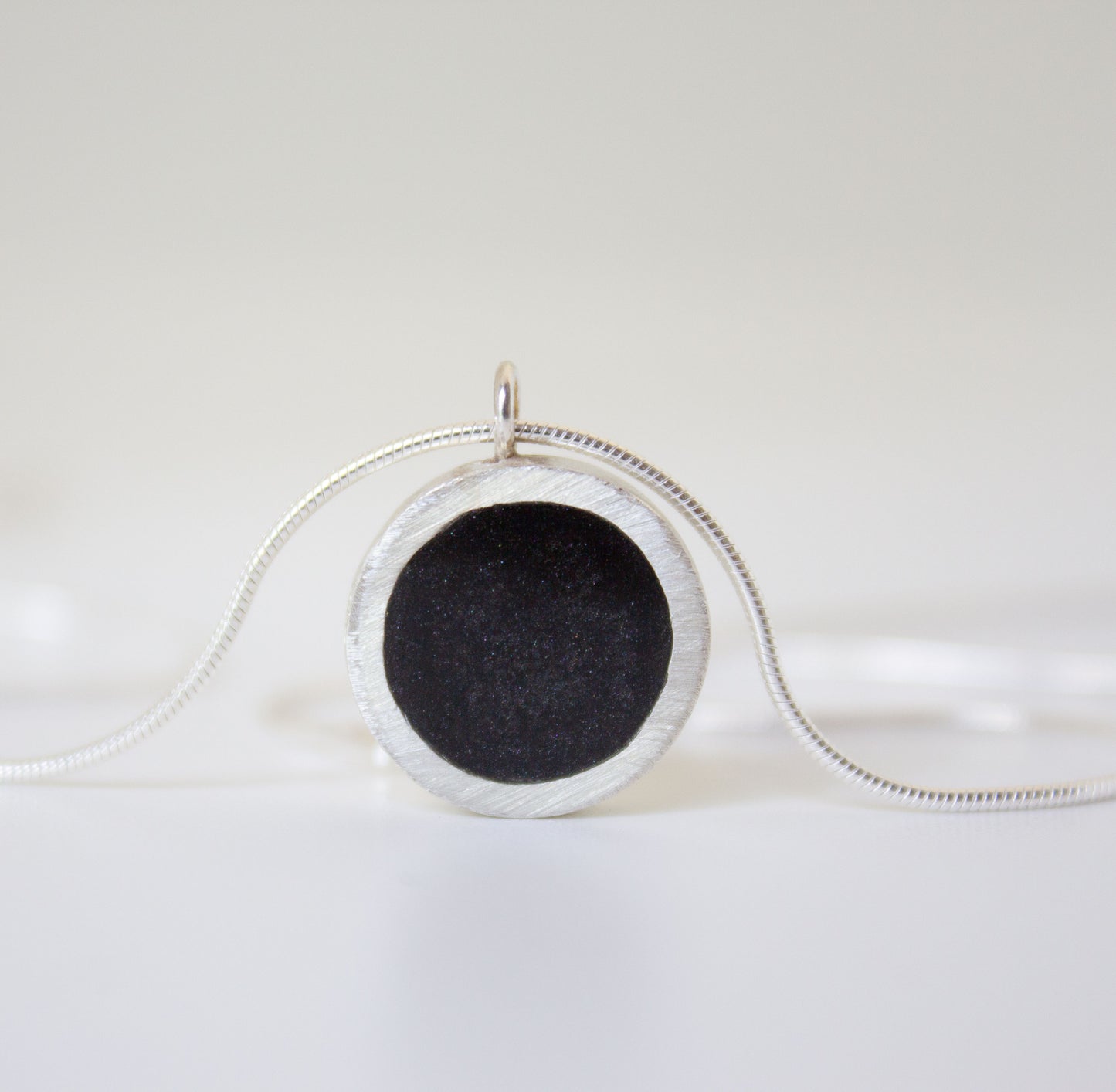 Resin circle necklace