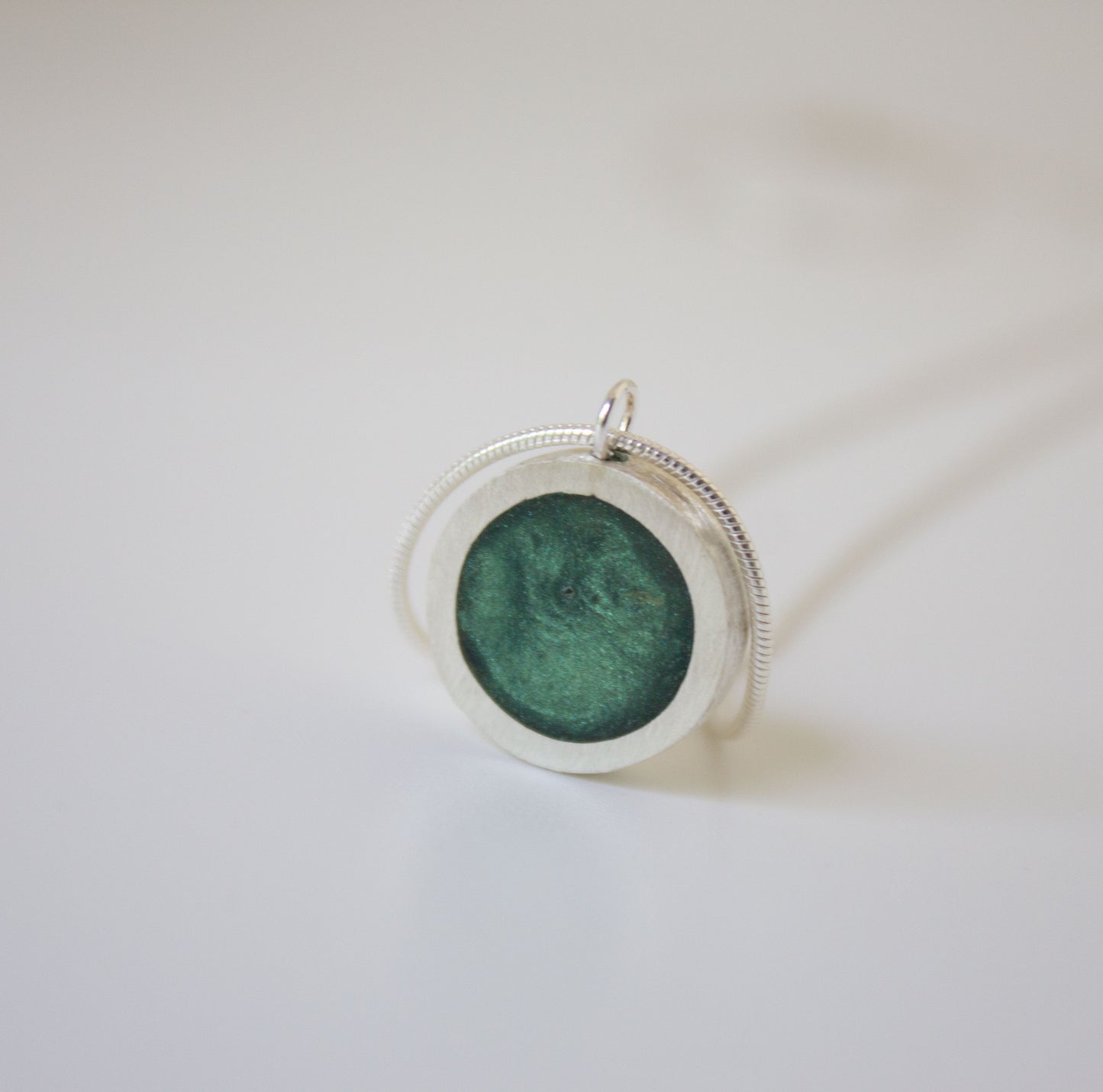 Resin circle necklace