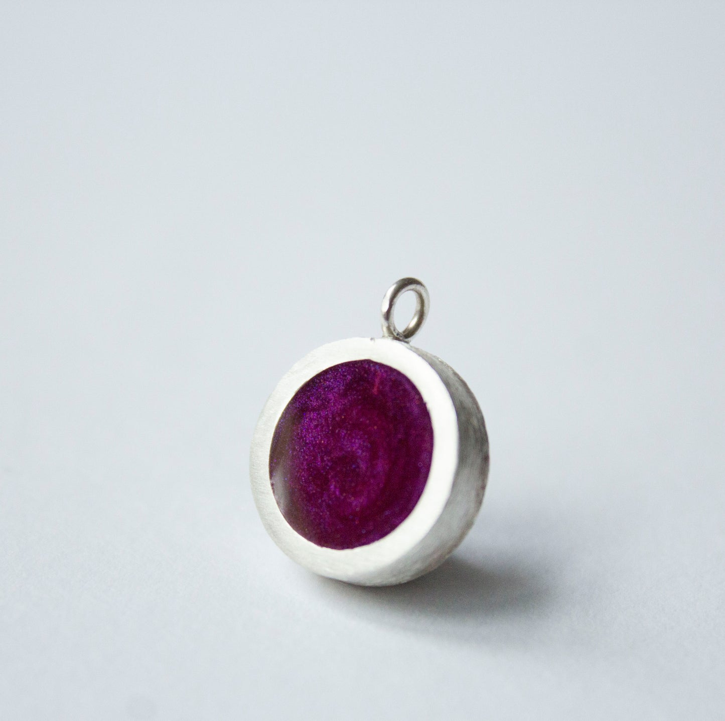 Resin circle necklace