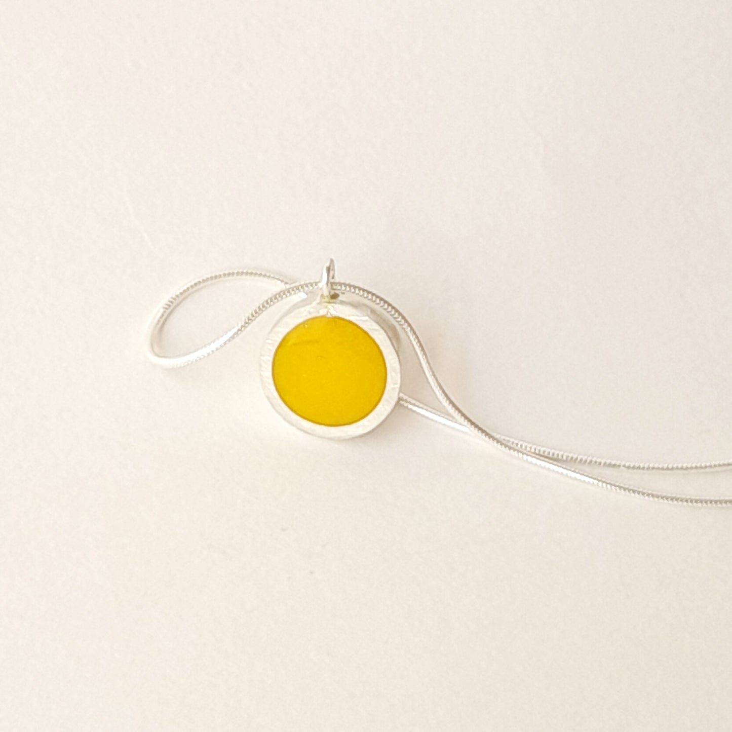 Resin circle necklace