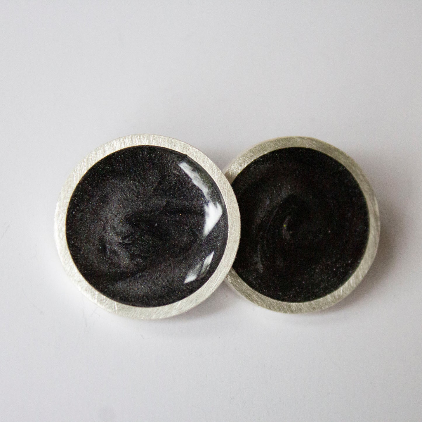 Disc studs
