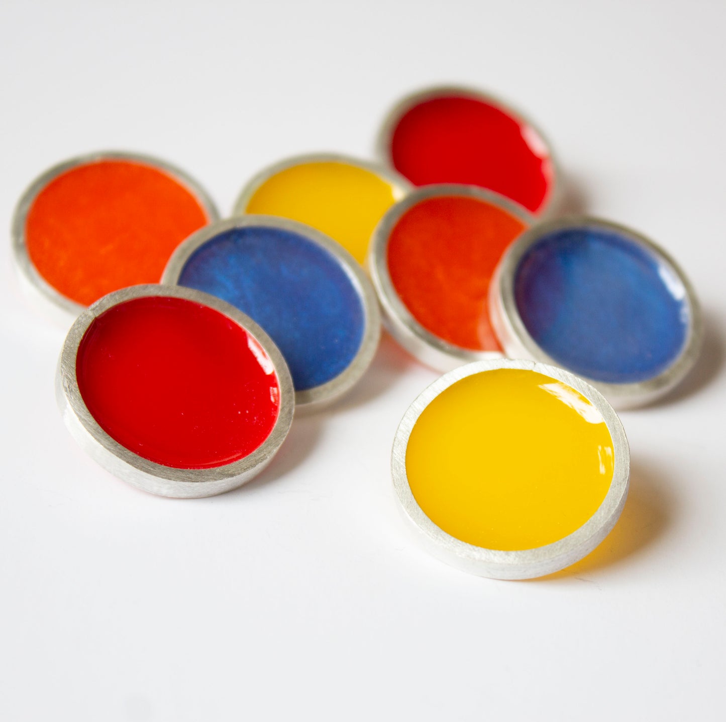 Disc studs