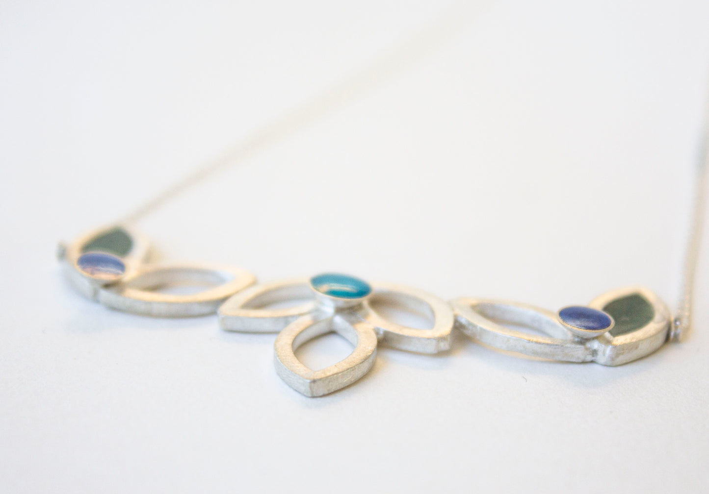 Horizontal Garland necklace.