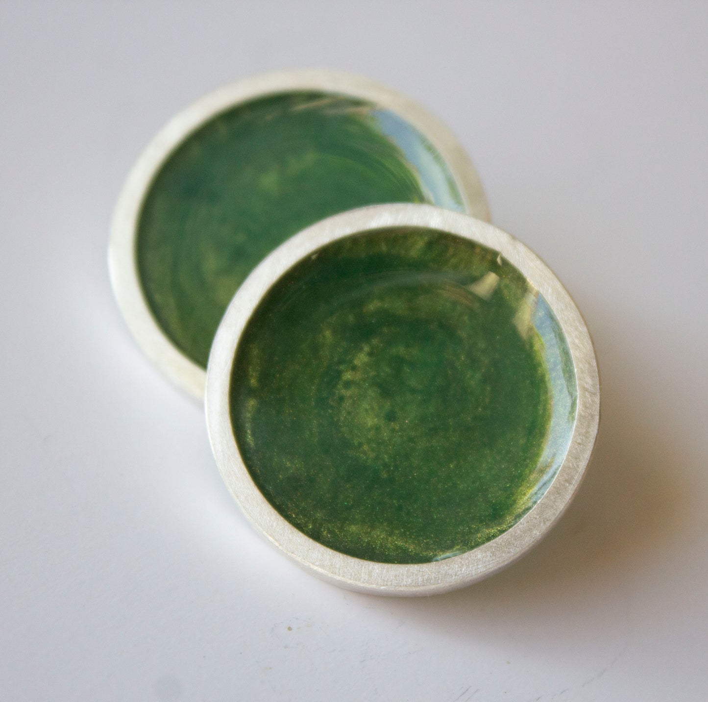 Disc studs