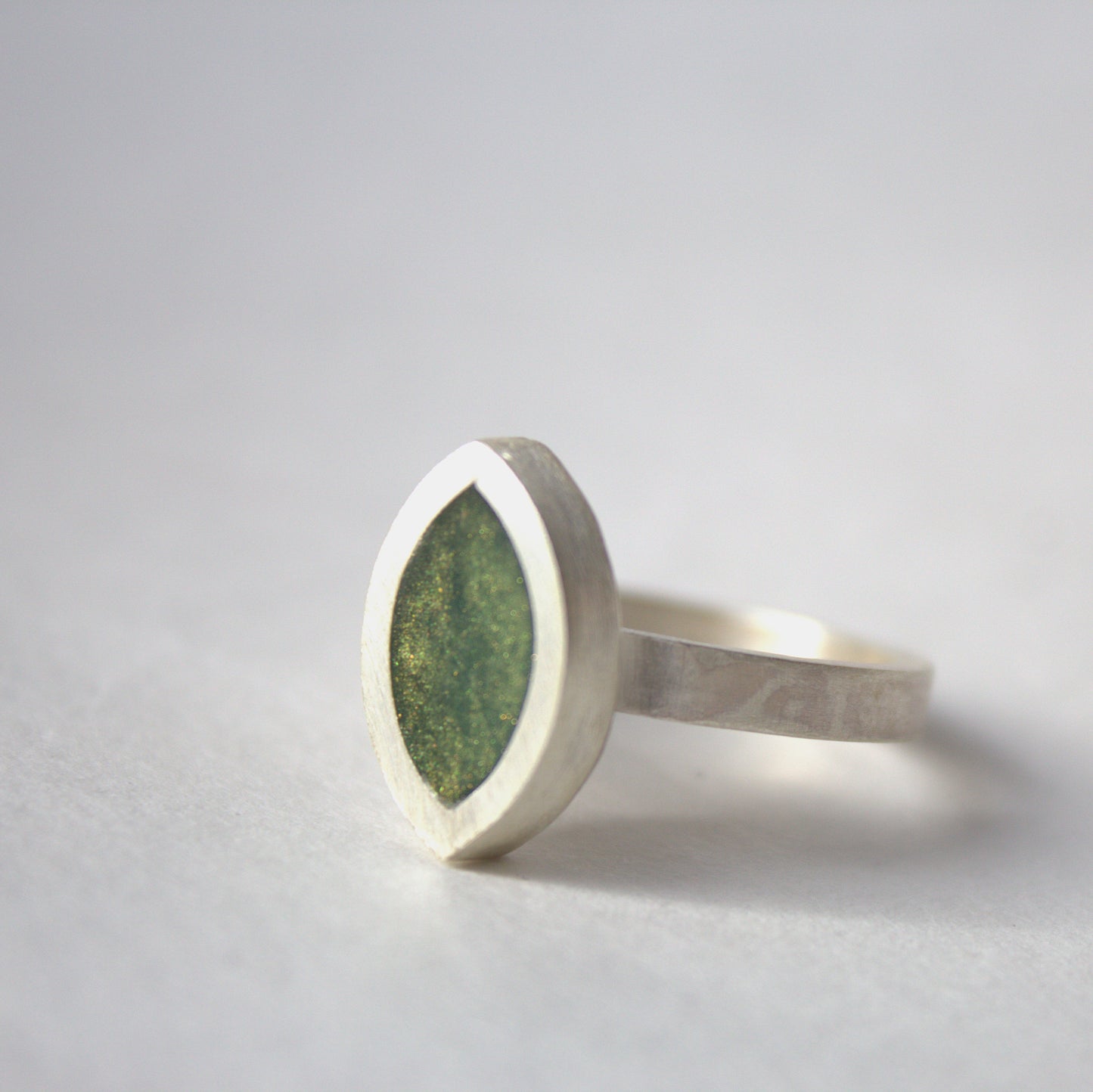 Leaf ring