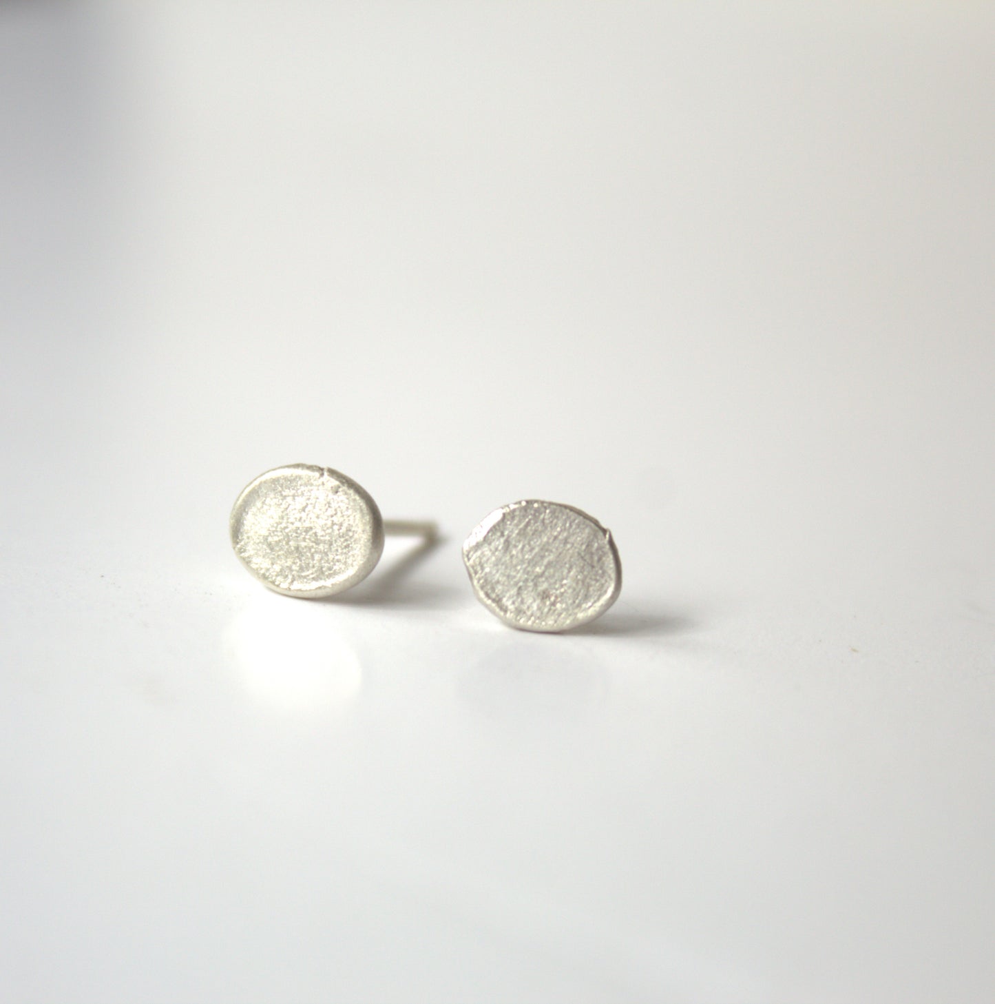 Molten studs