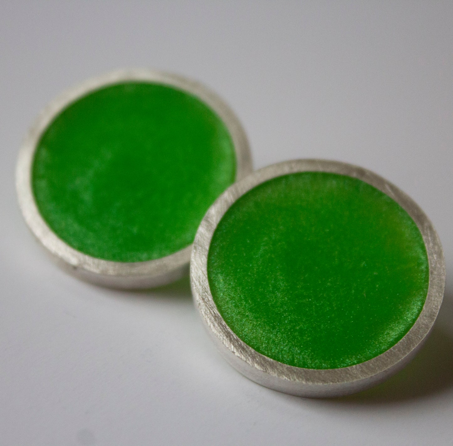 Disc studs