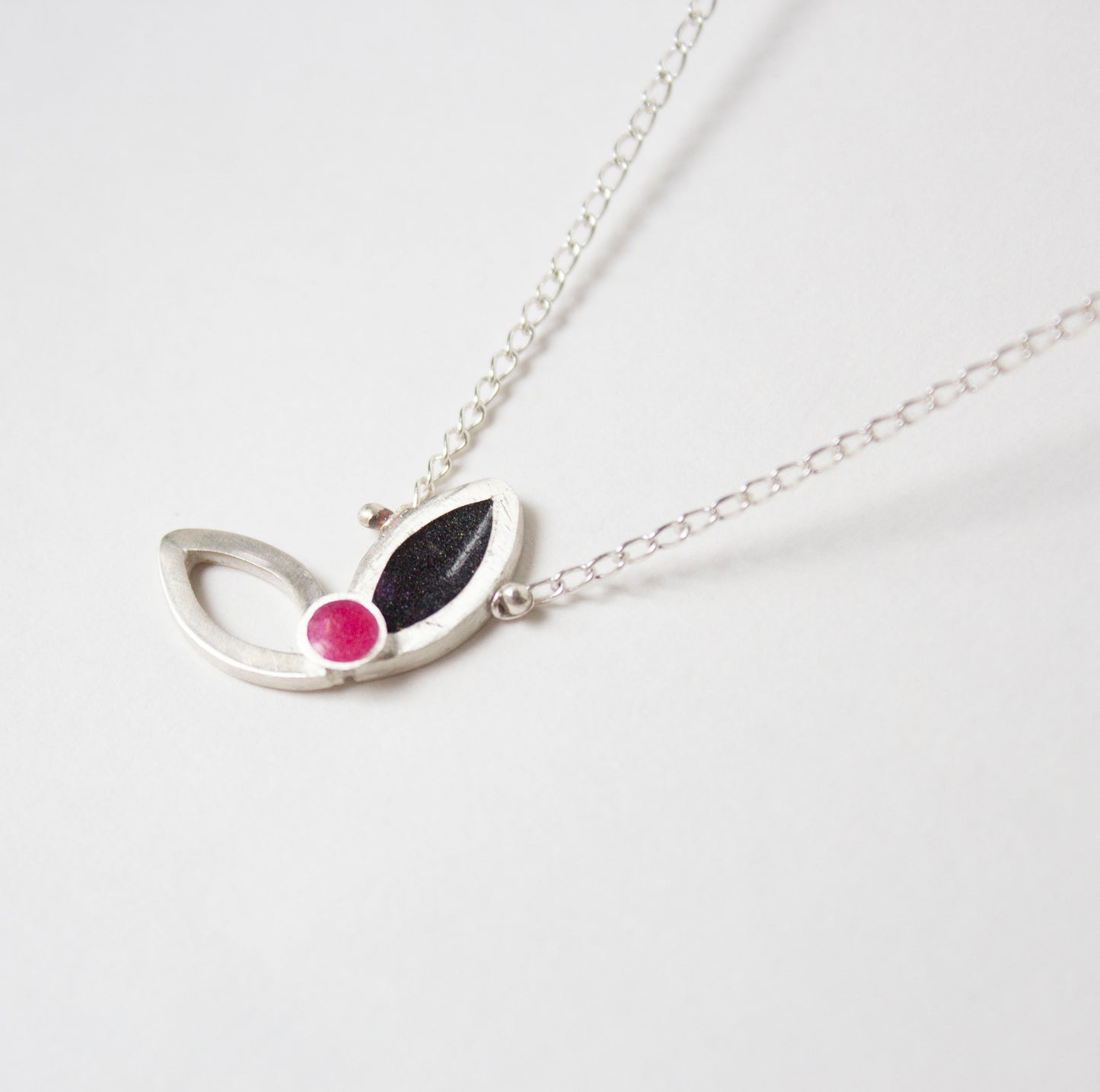 Two Leaf necklace