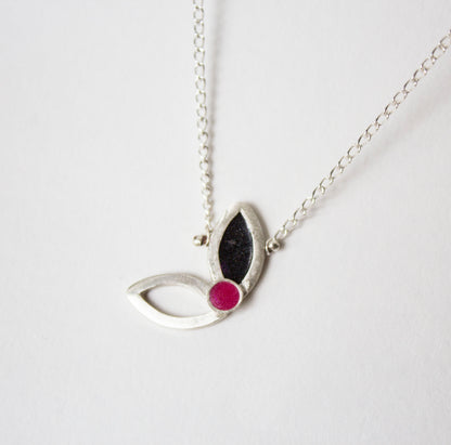 Two Leaf necklace