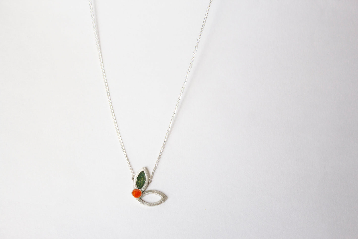 Two Leaf necklace