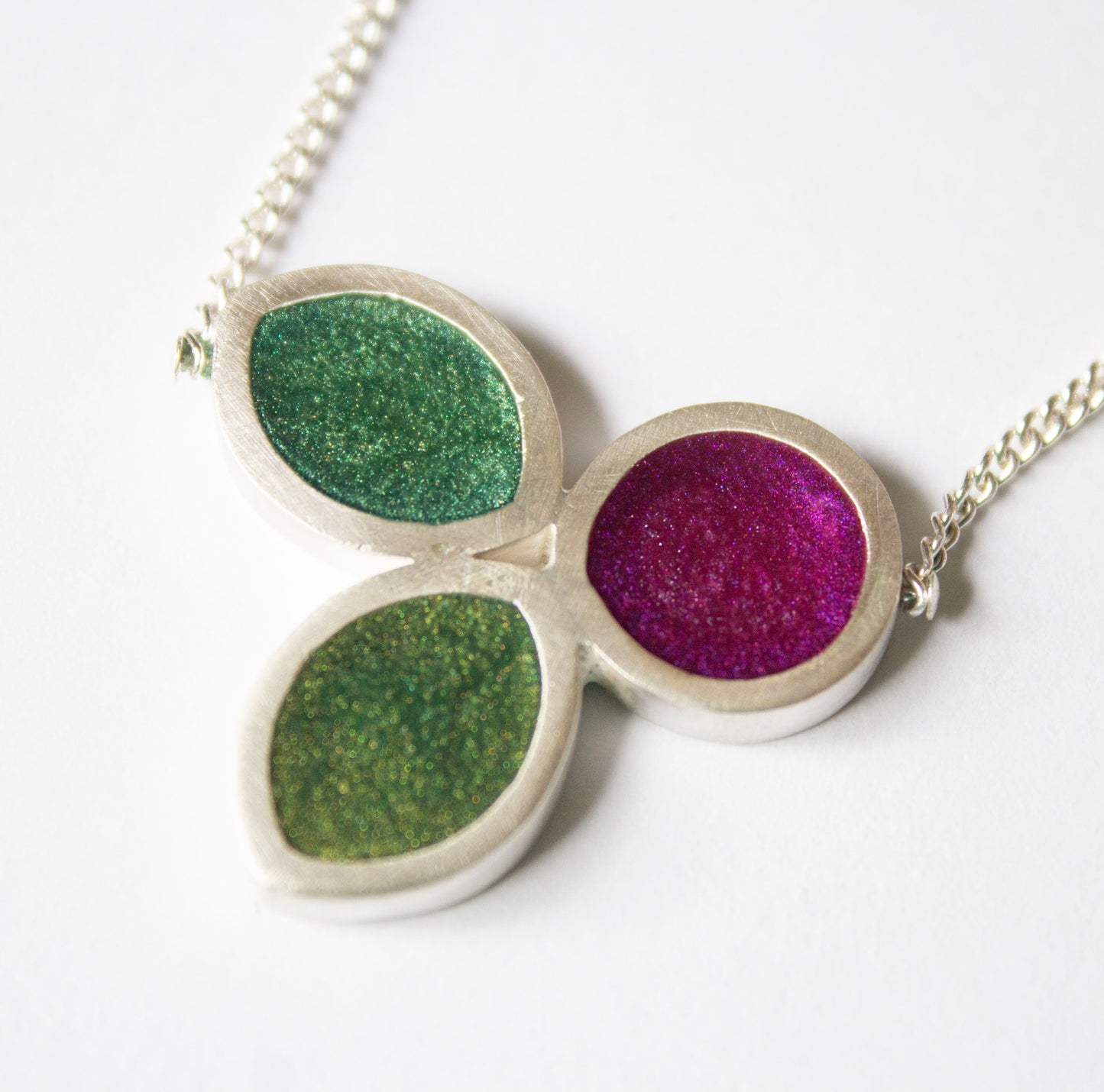 Garland necklace